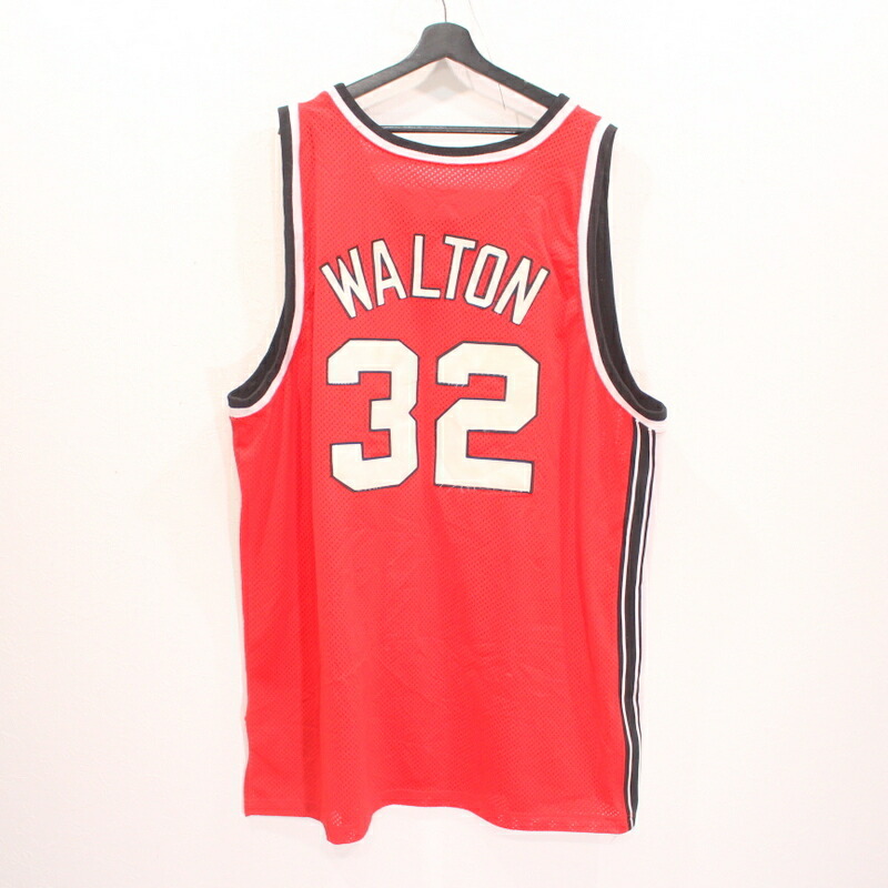 赤 Blazers タンクトップ ユニフォーム ビッグサイズ スポーツ Ness Nba Mitchell Walton チーム 永久欠番 中古品 Used 古着 Nba ミッチェル ネス ポートランド トレイルブレイザーズ オーセンティックユニフォーム ゲームジャージ 32 ビル ウォルトン バスケ