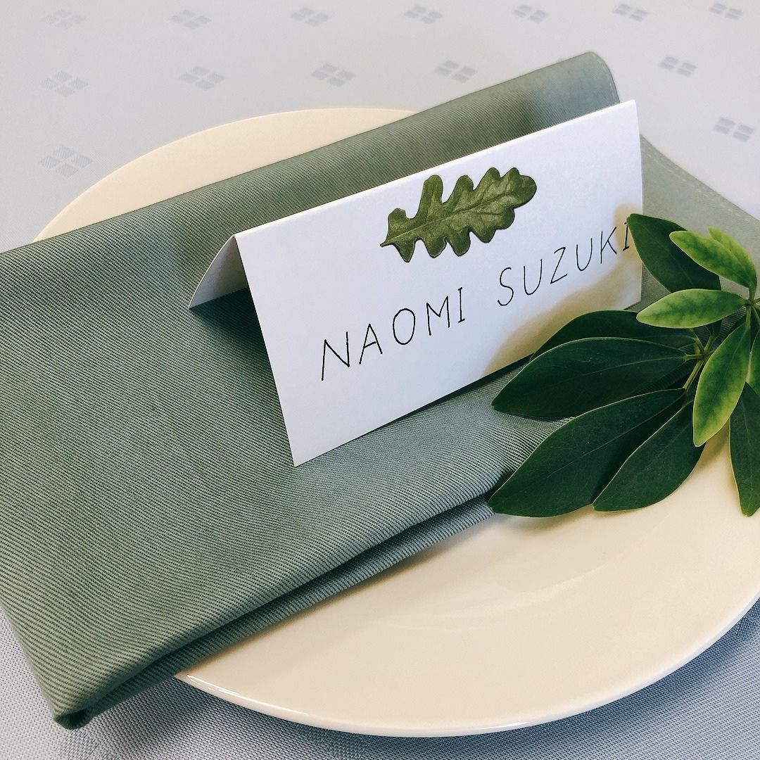 【楽天市場】【10枚セット】 席札 スタンド 二つ折り 名札 ペーパーアイテム 結婚式 披露宴 会議 宴席 ネームカード シンプル 手作り