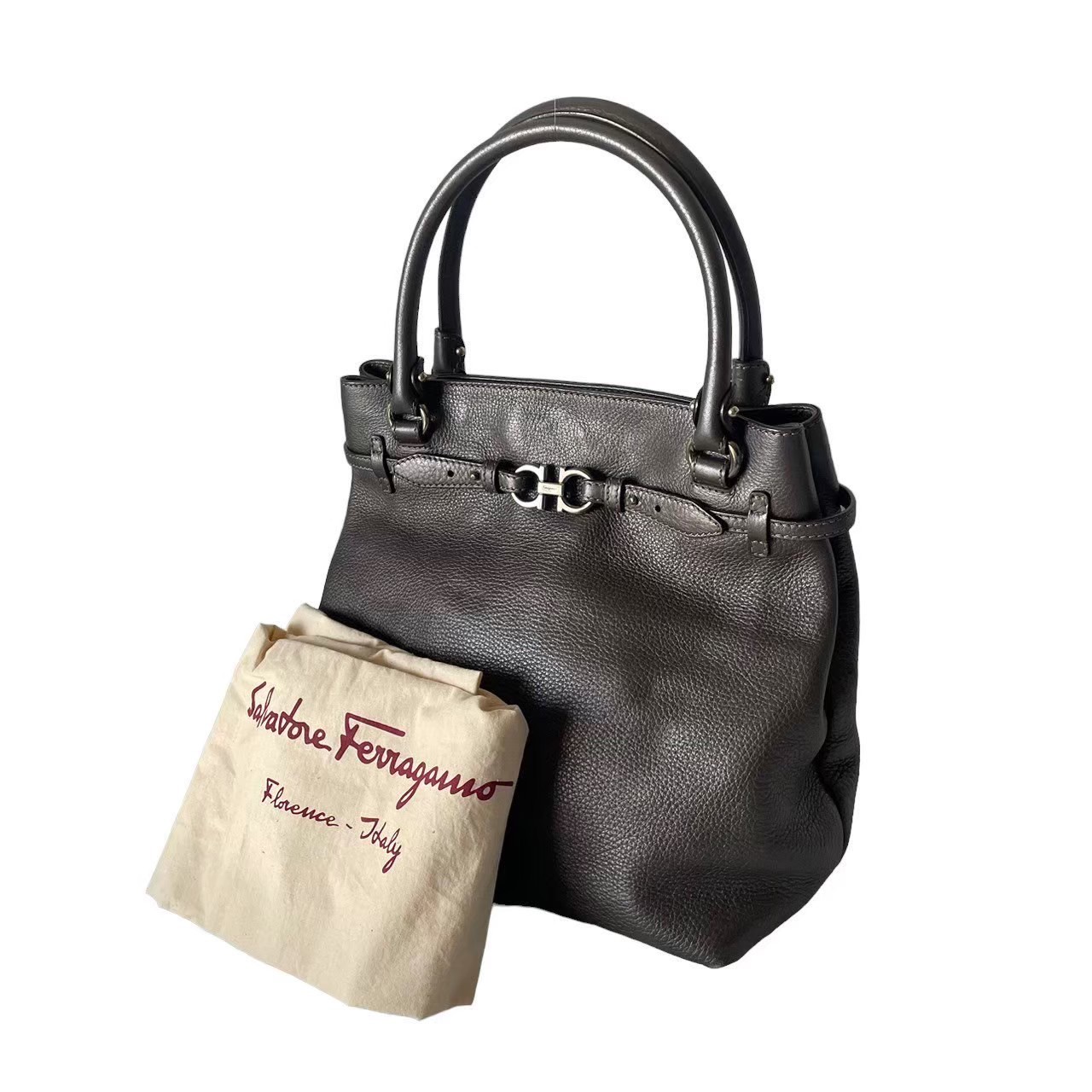 「中古」Salvatore Ferragamo フェラガモ ハンドバッグ トートバッグ レザー DY-21 B924 ブラウン系 ガンチーニ 保存袋 大人 シンプル レディース