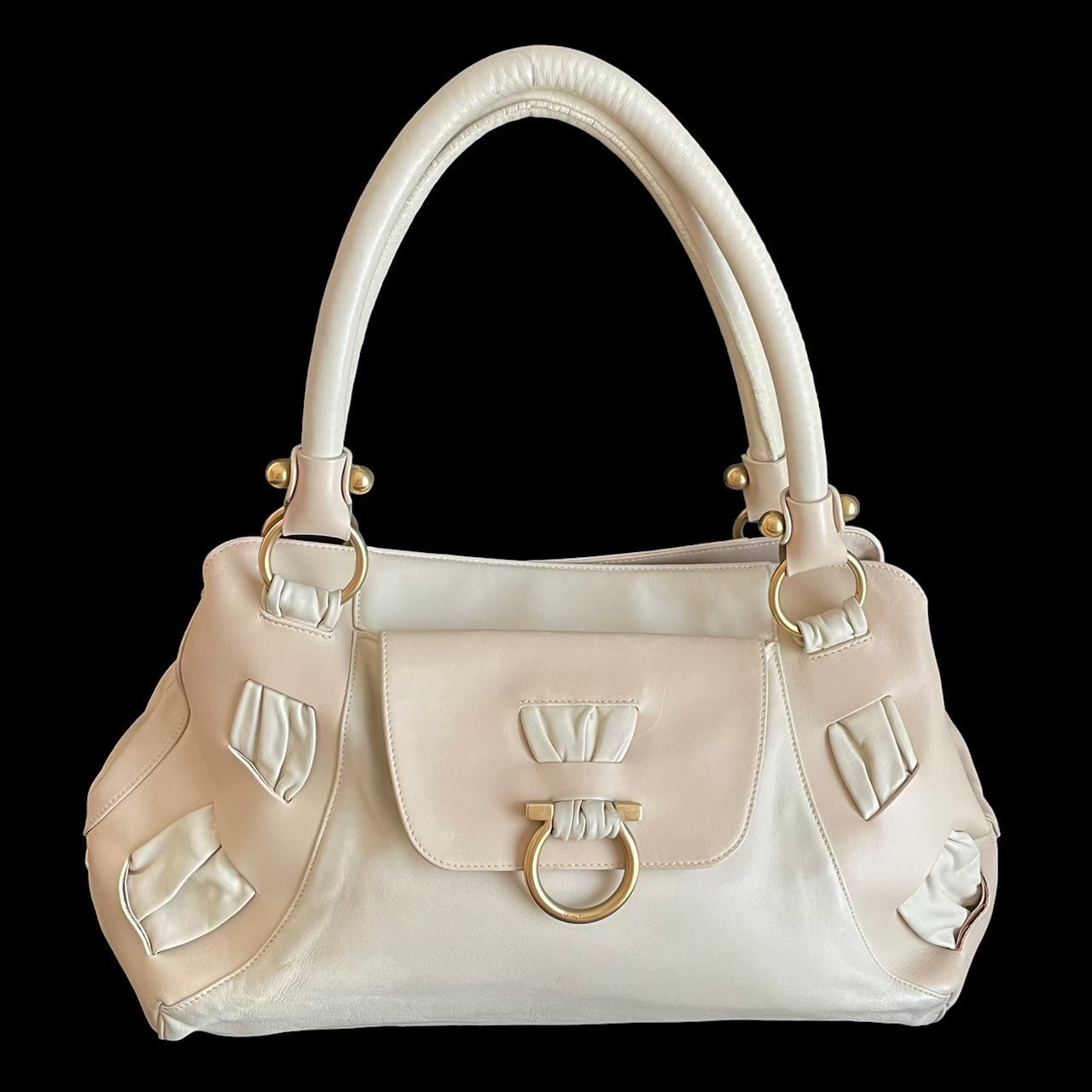「中古」Salvatore Ferragamo フェラガモ 金-21 御徒面子 6426 ガンチーニ ハンドバック トートバッグ かばん なめし革 象牙色×ベージュ レディース