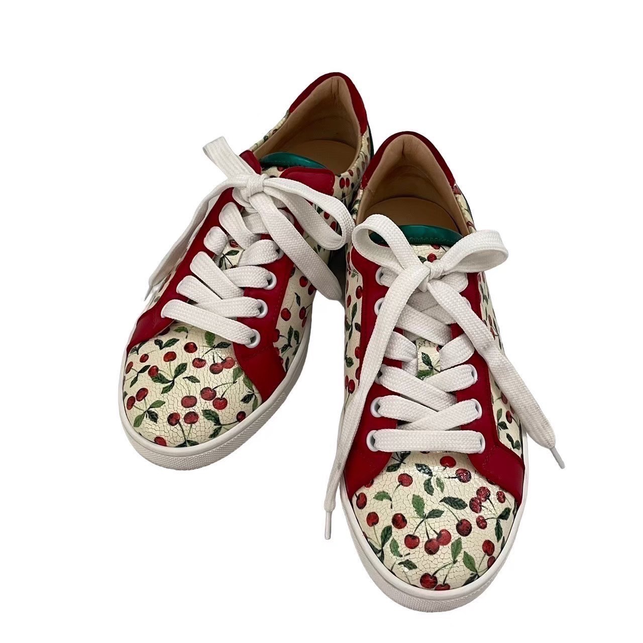 ［中古］Christian Louboutin クリスチャンルブタン 靴 スニーカー 桜んぼう さくらんぼ 主題 なめし革 マルチ色つや [大きさ 35 2/1(約22.5糎)]