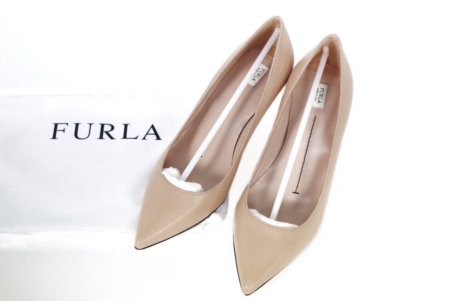 ［未使用］　FURLA フルラ　ポインテッドトゥ　パンプス　ヌーディカラー　入学式　パーティー　定価39000円　レディース　ピンク　ベージュ系　23cm　ギフト　入学式　卒業式