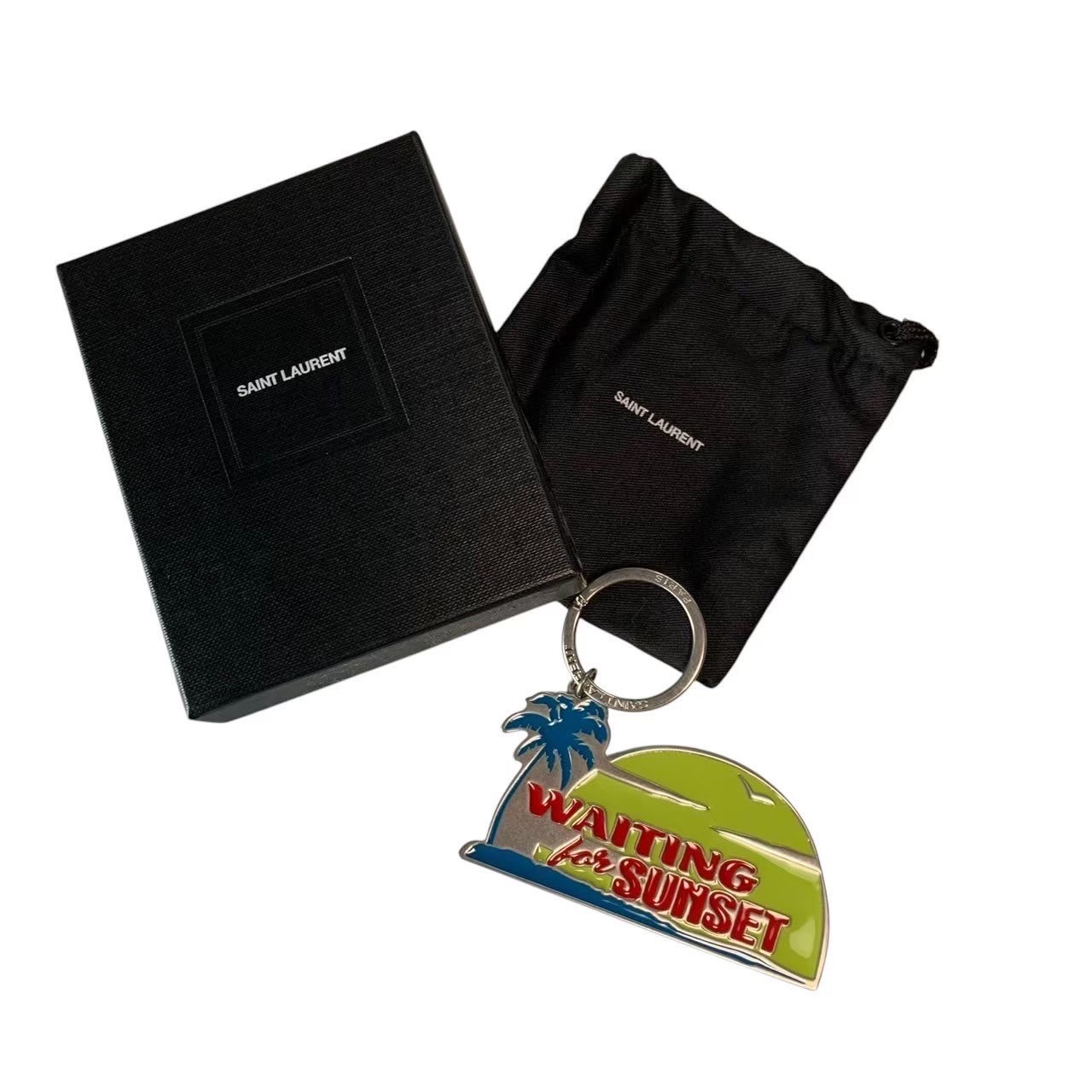 「中古」SAINTLAURENT サンローラン キーホルダー キーリング Waiting for Sunset シルバー イエロー レッド ブルー 金属素材 椰子の木 サンセット Paris ユニセックス
