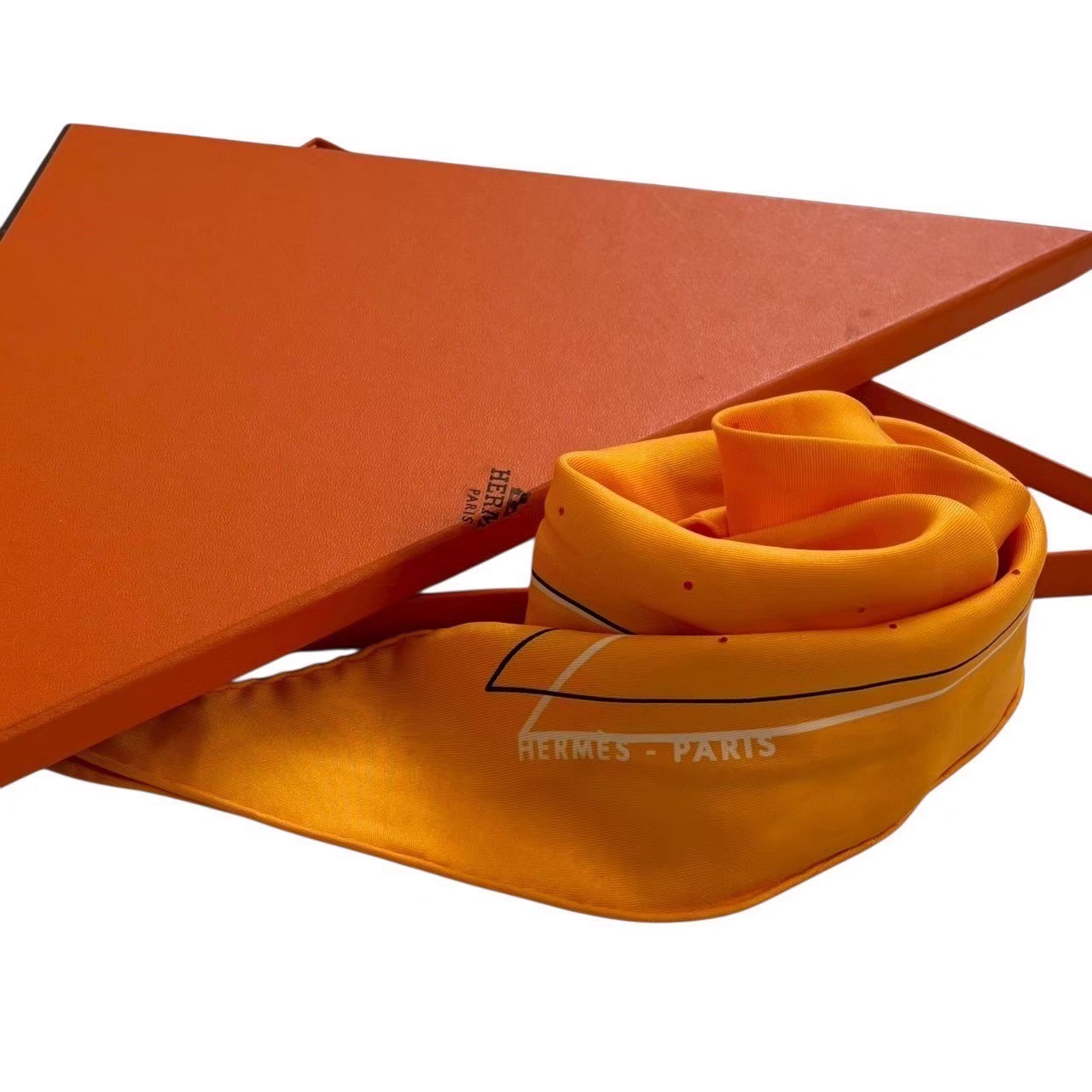 楽天市場】【中古】HERMES スカーフ トライアングル ポワントゥ