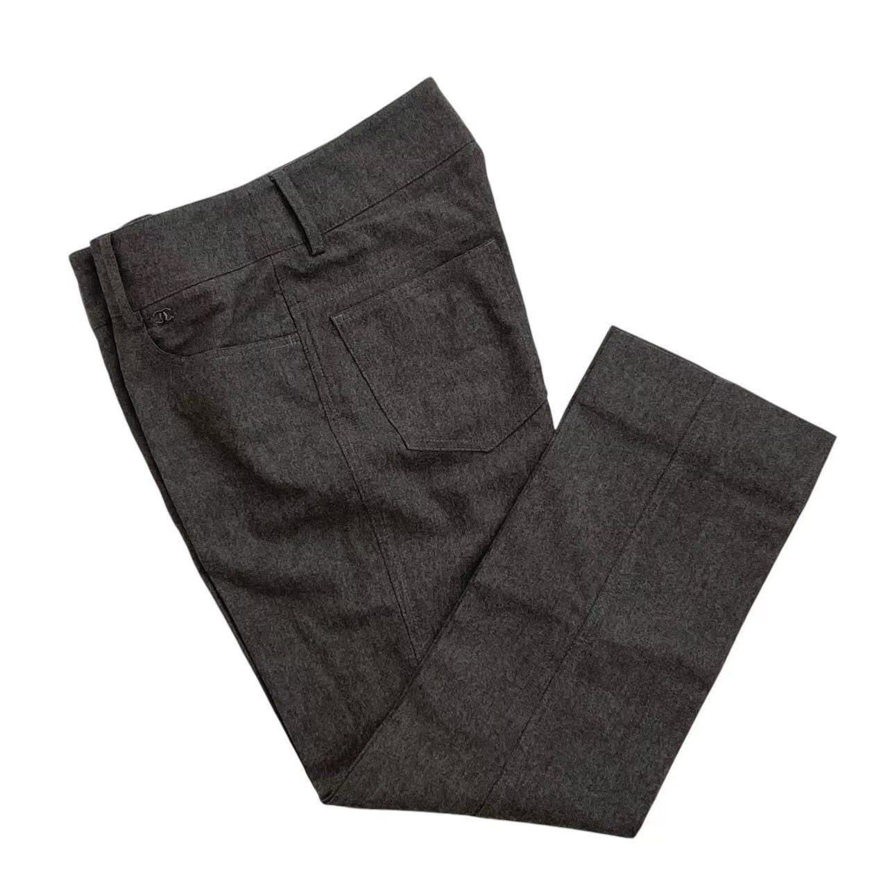 ［中古］CHANEL シャネル ストレートパンツ グレー P24686V15182 ストレート パンツ ボトムス 長ズボン ココボタン ウール 04A レディース サイズ 38 Mサイズ