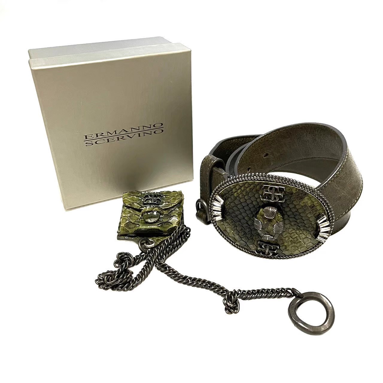 「中古」ERMANNO SCERVINO エルマンノシェルヴィーノ 胴締め ブランド名 小物 流行り物 御召しもの パイソン なめし革 色つやARG D03036/CUA 小入れものチェーン店 ８５糎 メンズ
