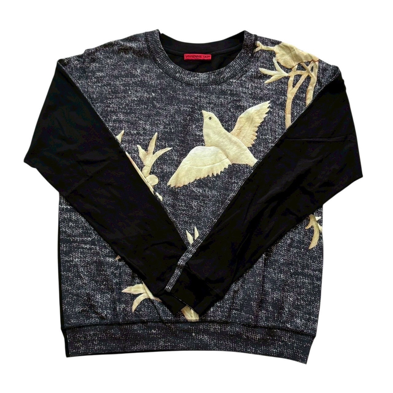 ［中古］VIVIENNE TAM ヴィヴィアンタム 長袖プルオーバー 黒 金 黒いこと ゴールド 鳥 レディース 大きさ0 S大きさ