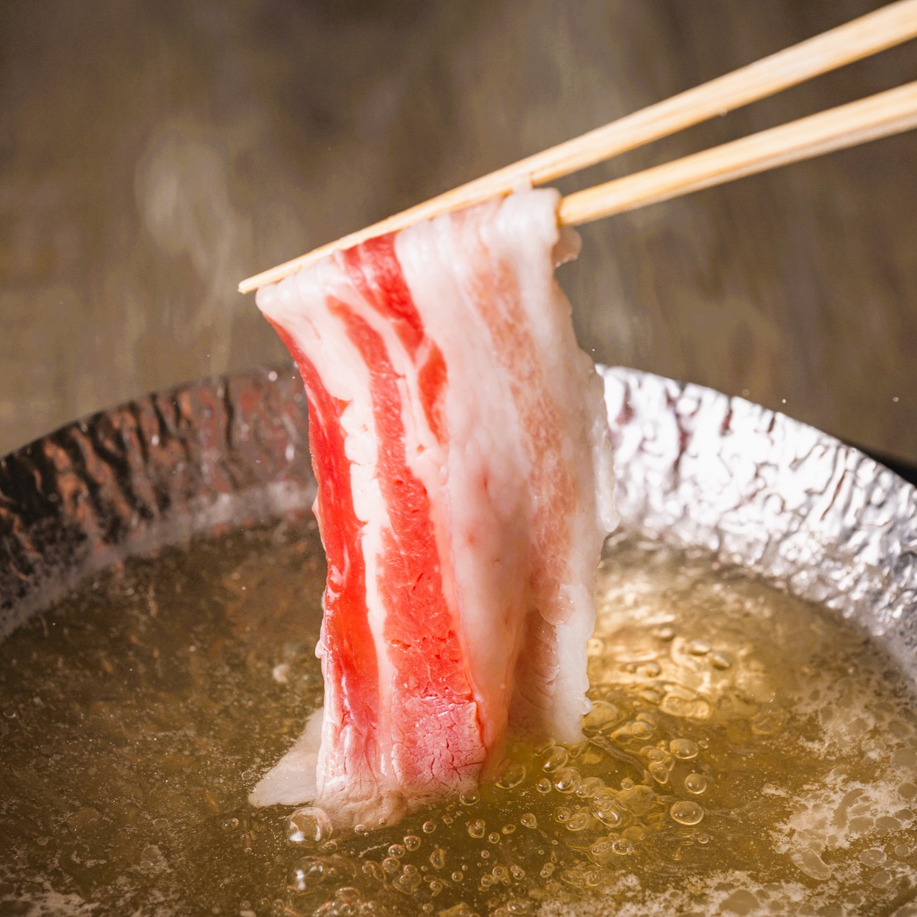 国産 鹿児島県産 かごしま黒豚バラスライス 480g/960g/1440g/1920g 冷凍 豚肉 しゃぶ カレー 豚バラ スライス 豚バラ肉 すきやき|肉の慶神