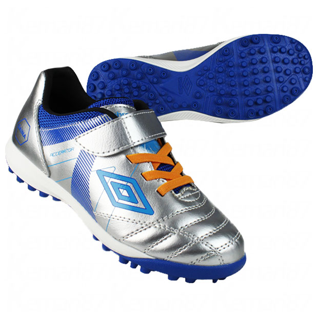 【4/11AM1時59分までポイント5倍】ジュニア アクセレイター SB JR WIDE +GAINA　シルバー×ブルー　【UMBRO|アンブロ】サッカージュニアトレーニングシューズuf5fcst3j-svbl