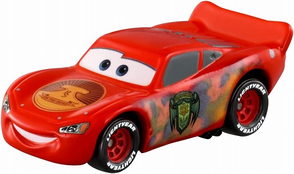 希少品美品 カーズ トミカ ライトニング・マックィーン（レッドメタリックタイプ） カーズトミカ ライトニングマックィーン（レッドメタリック