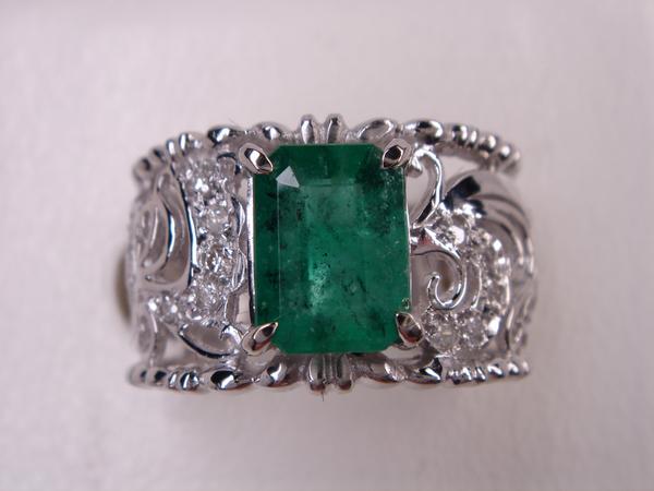 1.15ct プラチナエメラルド幅広リング｜ＫenＢrand