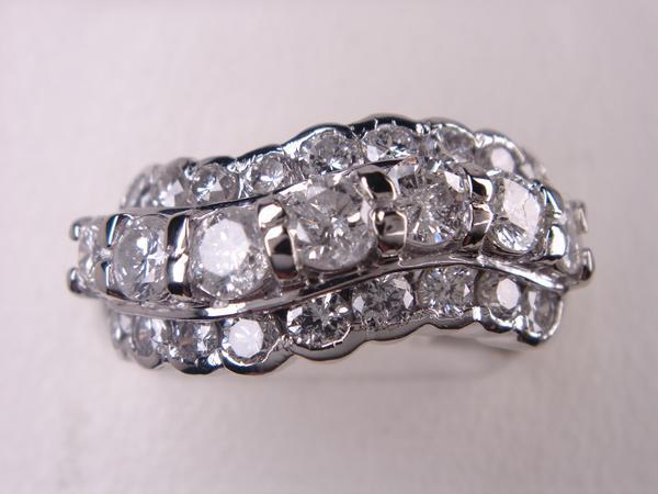 1.55ct PT ダイヤ　ウェーブデザインリング プラチナ｜ＫenＢrand