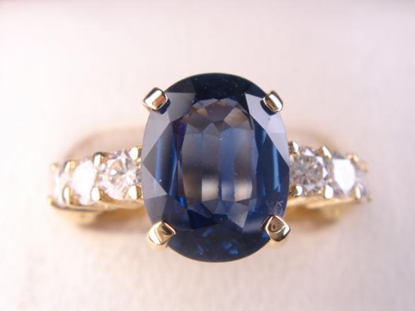 2.35ct K18 18金サファイヤ デザインリング★2.35ct K18｜ＫenＢrand