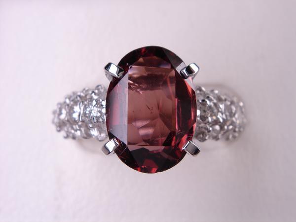 3.44ct プラチナロ&minus;ドライトガーネットリング｜ＫenＢrand