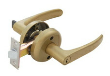 マツ六 兼用レバー取替錠(バックセット60mm/扉厚30~40mm) 鍵付間仕切錠 ゴールド【※カタログ共通画像使用のため、商品画像・カラーにはご注意ください!!】|ケンチクボーイ
