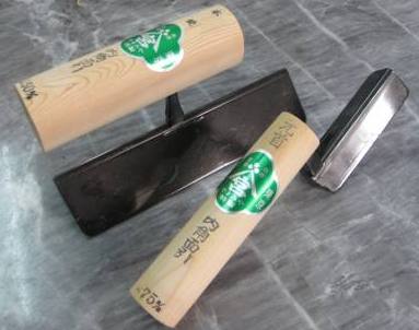 【左官こて・左官コテ 道具鏝】 内角面引鏝(無面) 中首型 150mm（写真左上）