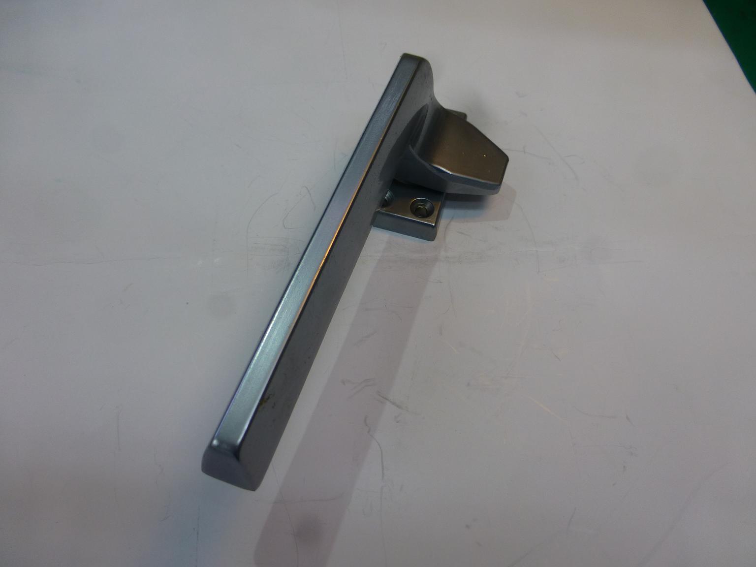 クレセント  キンマツ科 ＡＯ-119Ｂ 左