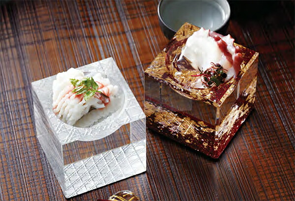 クリスタル キューブ (ラウンドホール) 瑠璃　～和のおもてなし～ 硝子 ガラス 食器 小鉢 器 テーブル インテリア おしゃれ 食器 和食 和風 懐石 日本料理 料理 業務用 和食器 食膳 ]。