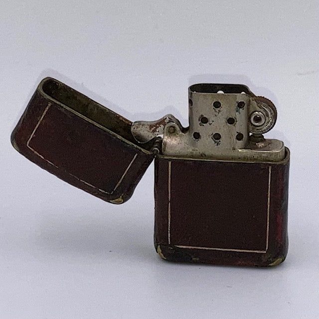 ジッポー ZIPPO ライター フルカバーレザー 1950年製 LEATHER CRAFTRD レザー フルカバー ニッケルシルバー【海外直輸入USED品】