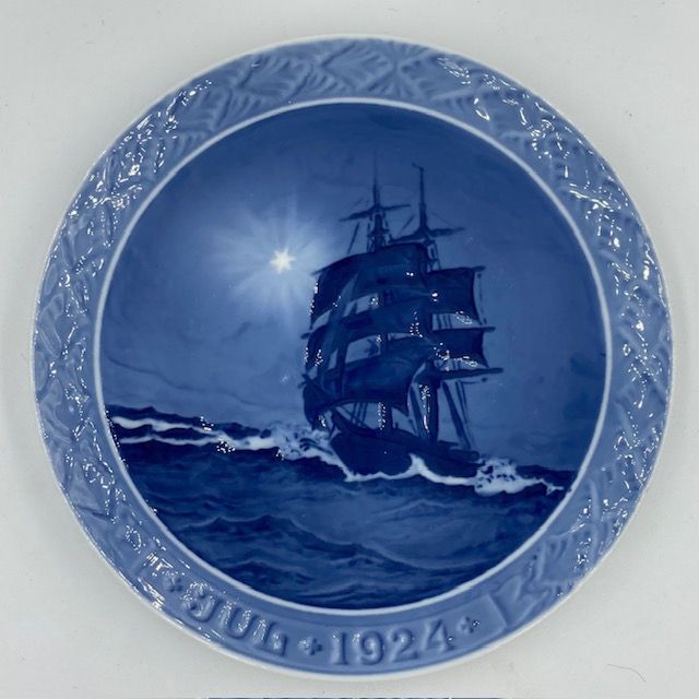 ロイヤルコペンハーゲン イヤープレート 1924年「Christmas Star over the Sea and Sailing Ship」海上のクリスマスの星【海外直輸入USED品】