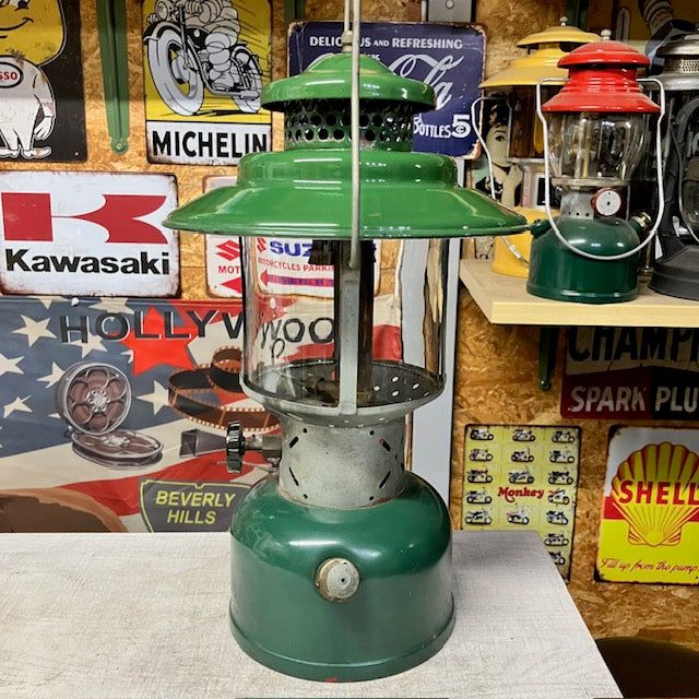 電話を掛けるマン Coleman 提燈 1955年6月 228E ビッグかぶり笠 美品 太陽の光地球儀 中古 確保済み