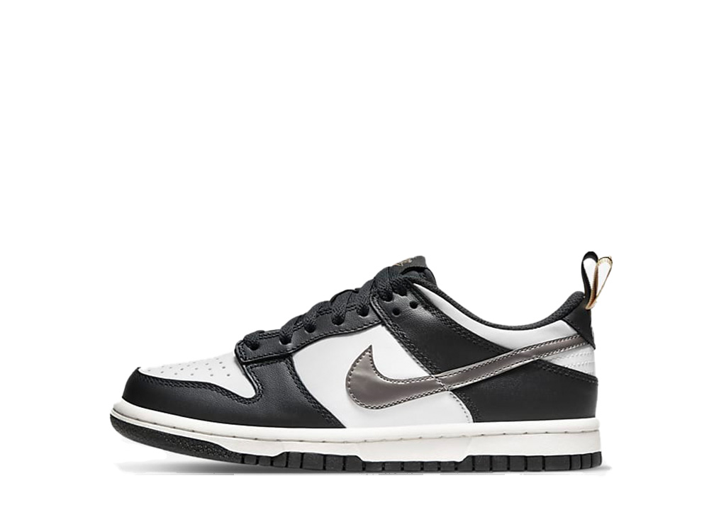 【今なら割引クーポン発行中】Nike ナイキ GS ダンクロー SE オフノワール/サミットホワイト/メタリックゴールド スター/メタリックピューター ナイキ DH9764-001 大人も履ける キッズモデル レディース スニーカー キッズスニーカー ベビーシューズ 21SN-DH9764-001
