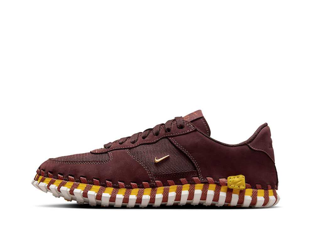 【今なら割り引き引き換え証ふり出し中】Nike ジャックムス × ナイキ ウィメンズ Jフォース1 置き目 LX 地べた ナイキ ジャックムス × ナイキ ウィメンズ Jフォース1 置き目 LX 地べた DR0424-200 ウィメンズ レディース スニーカー 駈けっくらシューズ 21SN-DR0424-200