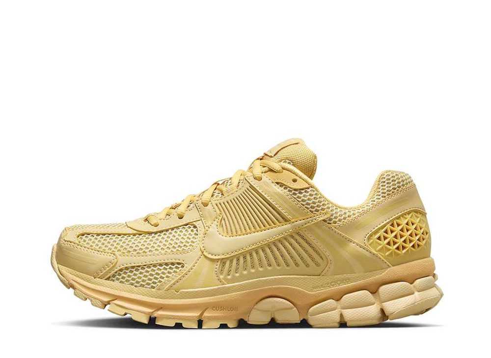 【今なら割引クーポン発行中】!Nike ナイキ ウィメンズ ズーム ボメロ5 サターンゴールド アンド レモンウォッシュ ナイキ ナイキ ウィメンズ ズーム ボメロ5 サターンゴールド アンド レモンウォッシュ FQ7079-700 ウィメンズ レディース スニーカー ランニングシューズ|HYPE GUARD【公式】店