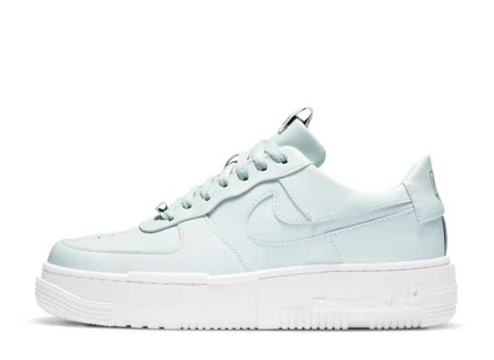 今だけ【1000円クーポン】発行中!!Nike ナイキ ウィメンズ エアフォース1 ロー ピクセル ゴーストアクア ナイキ ナイキ ウィメンズ エアフォース1 ロー ピクセル ゴーストアクア CK6649-400 ウィメンズ レディース スニーカー ランニングシューズ 21SN-CK6649-400