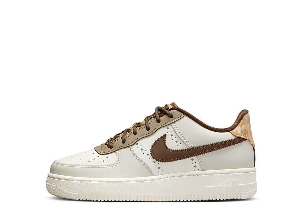【今なら割引クーポン発行中】!Nike ナイキ GS エアフォース1 LV8 セイル/カーキ/カカオワオ ナイキ FV3702-121 大人も履ける キッズモデル ウィメンズ レディース スニーカー ランニングシューズ キッズスニーカー ベビーシューズ 21SN-FV3702-121|HYPE GUARD【公式】店