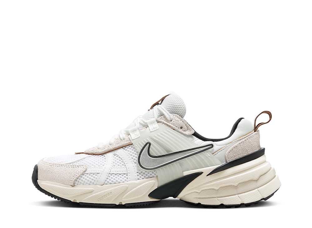 【今なら銀行割引クーポン券振り出し中】Nike ナイキ ウィメンズ 望遠レンズ ボメロ5 首脳会談白いこと/白いこと/ライトオールウッドブラウン/Cr ナイキ FN6703-100 ウィメンズ レディース スニーカー 駈けっくらシューズ 21SN-FN6703-100