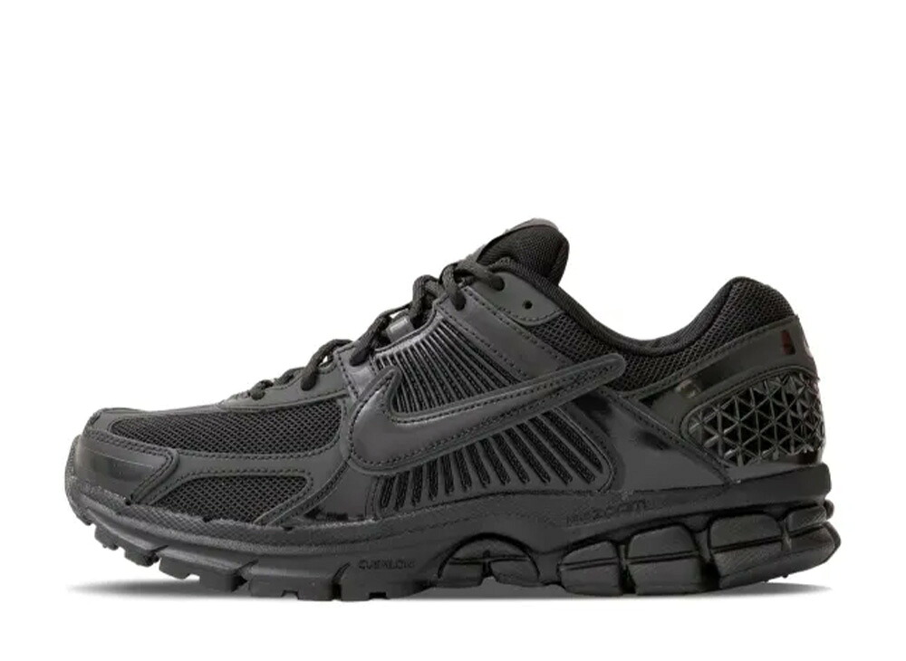 数量限定【1000円クーポン】Nike ドーバーストリートマーケット (DSM) × ナイキ ズーム ボメロ5 ブラック ナイキ FZ3313-001 メンズ スニーカー ランニングシューズ 21SN-FZ3313-001