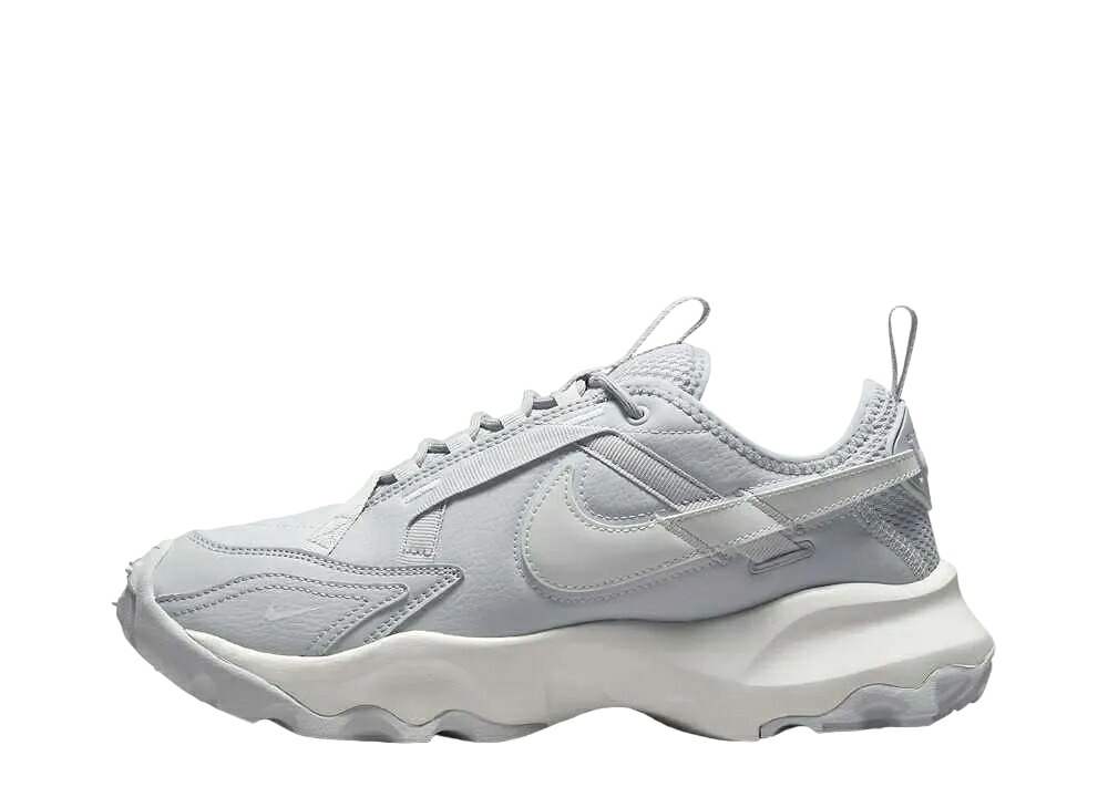 【今なら割り引き引き換え証ふり出し中】Nike ナイキ ウィメンズ TC 7900 狼薄墨色/フォトンダスト/メタリックプラチナム ナイキ DD9682-005 ウィメンズ レディース スニーカー 駈けっくらシューズ 21SN-DD9682-005