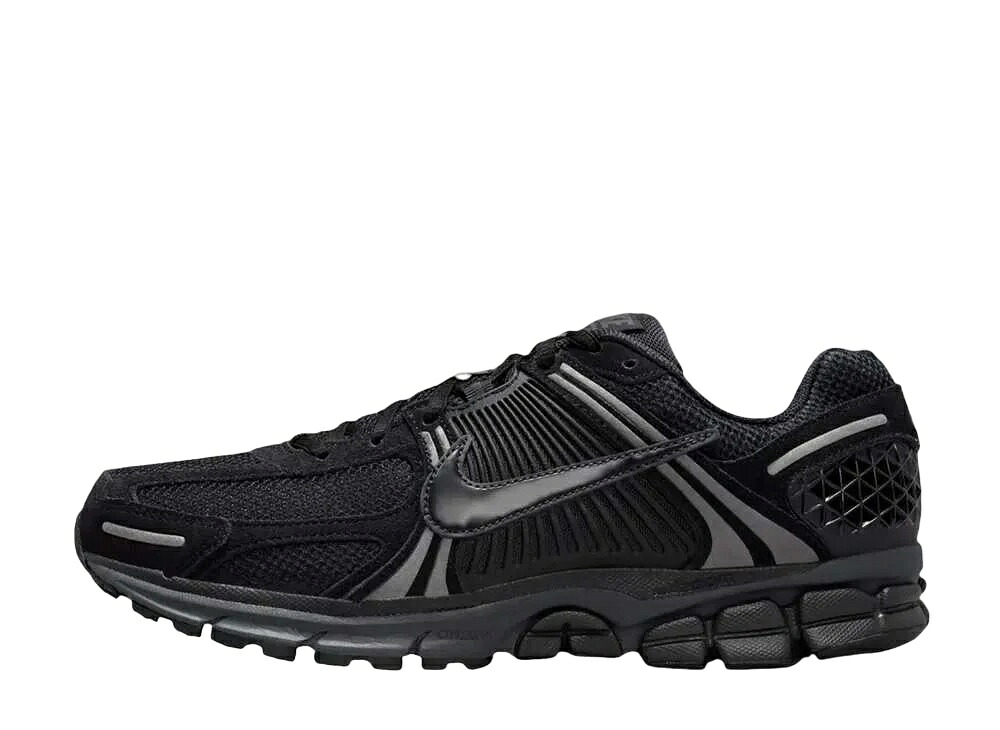 ＼百貨店大売り出し／1000円クーポン券振り出し中！Nike ナイキ 望遠レンズ ボメロ5 黒いこと/アンスラサイト/メタリックダークグレー ナイキ HF1553-001 メンズ スニーカー 駈けっくらシューズ 21SN-HF1553-001