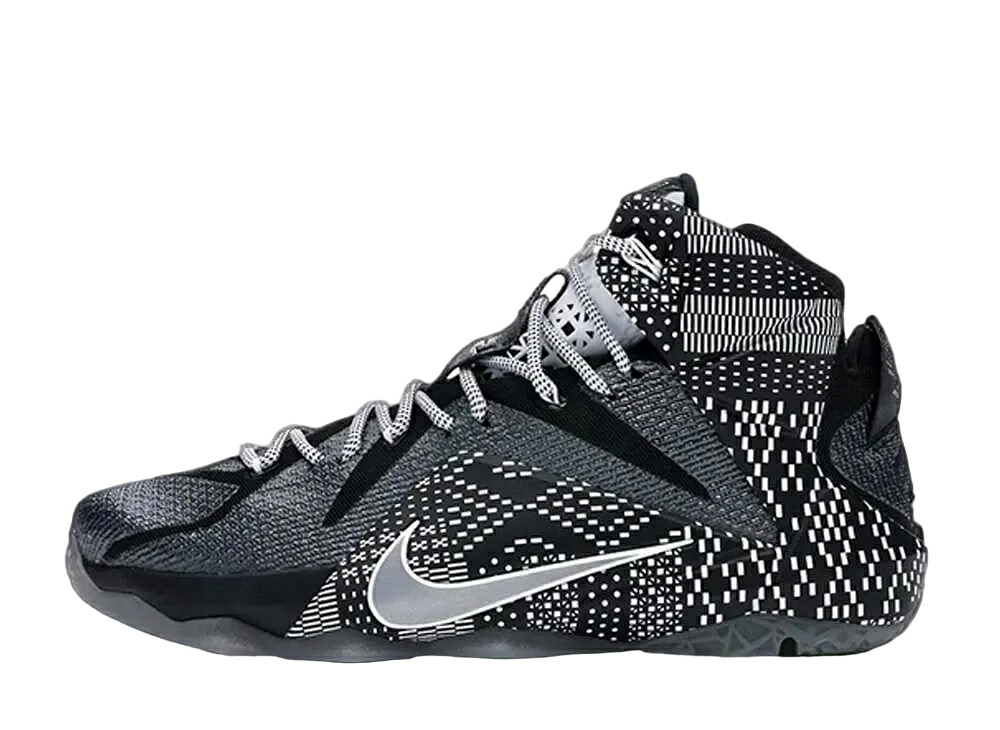 ＼百貨店大売り出し／1000円引き換え証書き著す中！Nike ナイキ レブロン12 BHM 黒いこと/白いこと メタリック しろがね色 (2015) ナイキ 718825-001 メンズ スニーカー 駈けっくらシューズ 21SN-718825-001