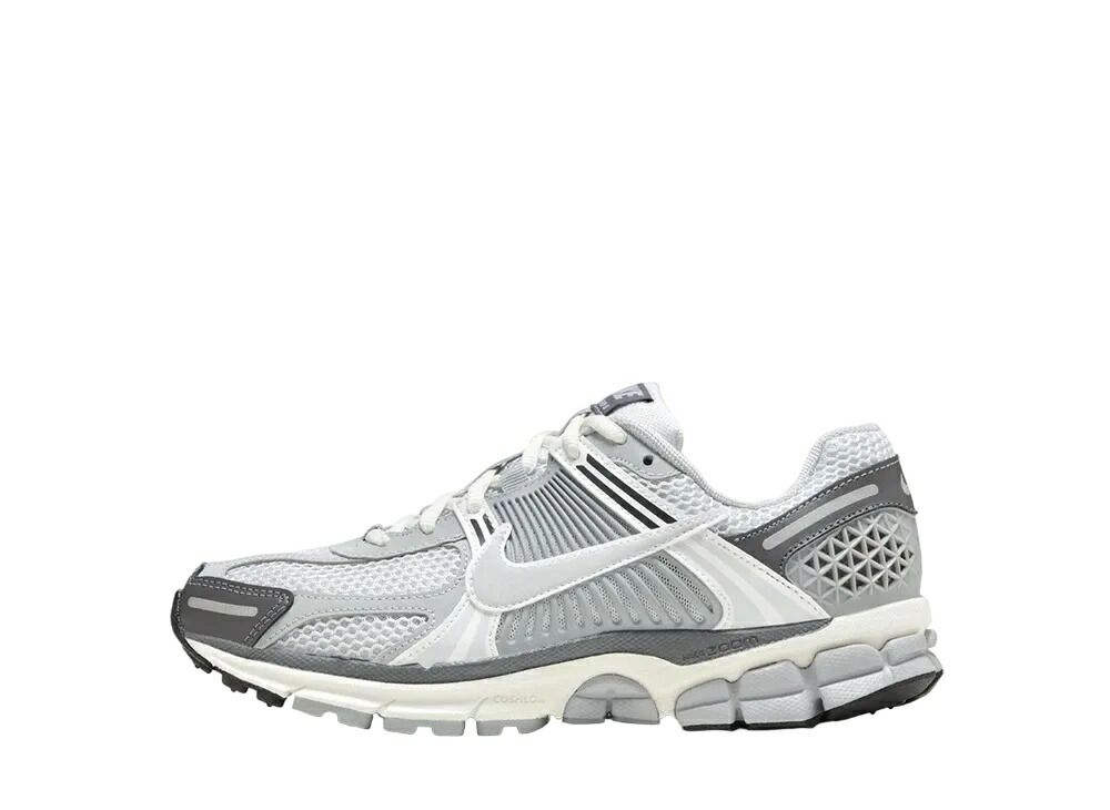 ＼百貨店大売り出し／1000円引き換え証書き著す中！Nike ナイキ GS 望遠レンズ ボメロ5 ピュアプラチナ/メタリックシルバー/首脳会談白いこと/暗然たる薄墨色 ナイキ HF6998-002 成年者も履ける キッズモデル レディース スニーカー キッズスニーカー もの言う花シューズ 21SN-HF6998-002