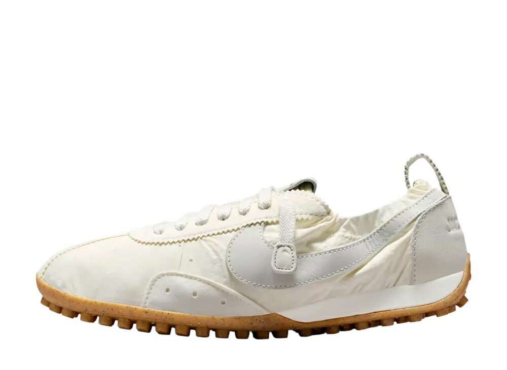 ＼百貨店大売り出し／1000円引き換え証ふり出し中！Nike ジャックムス × ナイキ ウィメンズ お月さま シューズ ホンブルグ帽パール ナイキ HV8547-002 ウィメンズ レディース スニーカー 駈けっくらシューズ 21SN-HV8547-002
