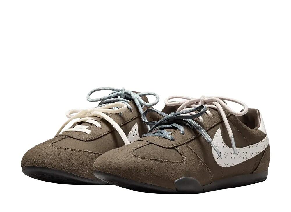 ＼百貨店大売り出し／1000円引き換え証書き著す中！Nike ナイキ ウィメンズ 駛走ベビー リッジロック/綿津見正六面体 ナイキ IR5693-256 ウィメンズ レディース スニーカー 駈けっくらシューズ 21SN-IR5693-256