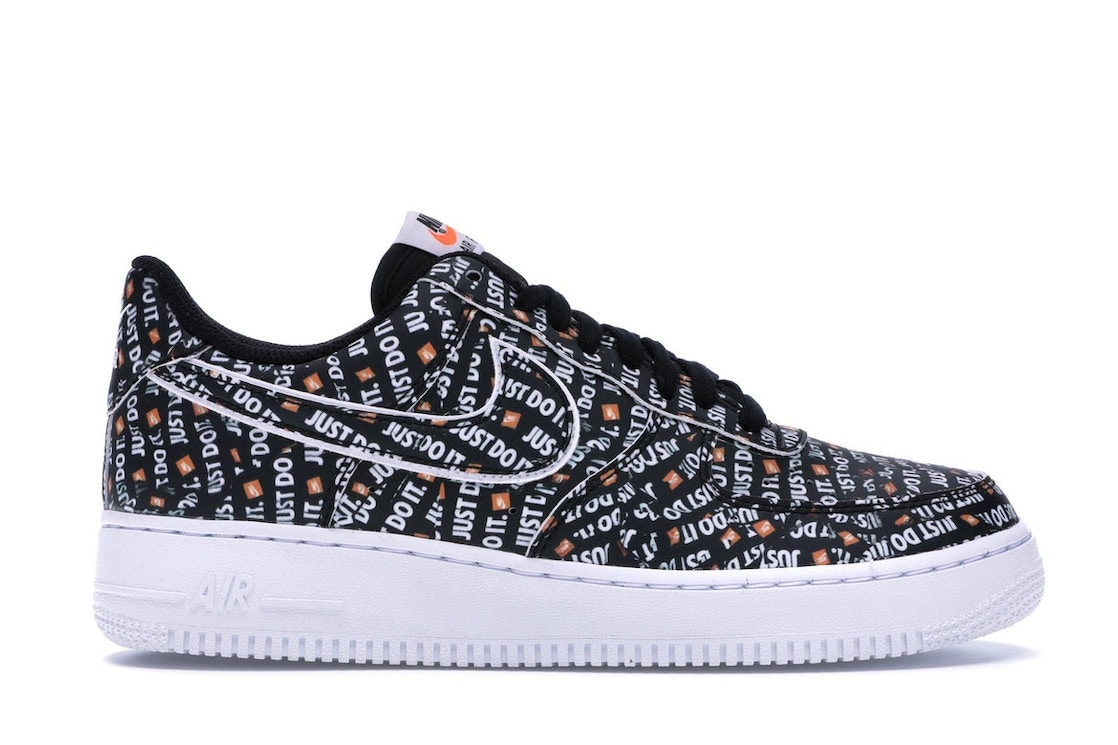 【今なら割引クーポン発行中】Nike エアフォース ロー \