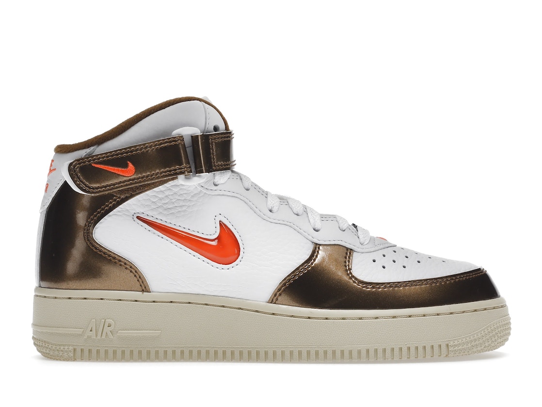 数量限定【1000円クーポン】Nike エアフォース1 ミッド QS \