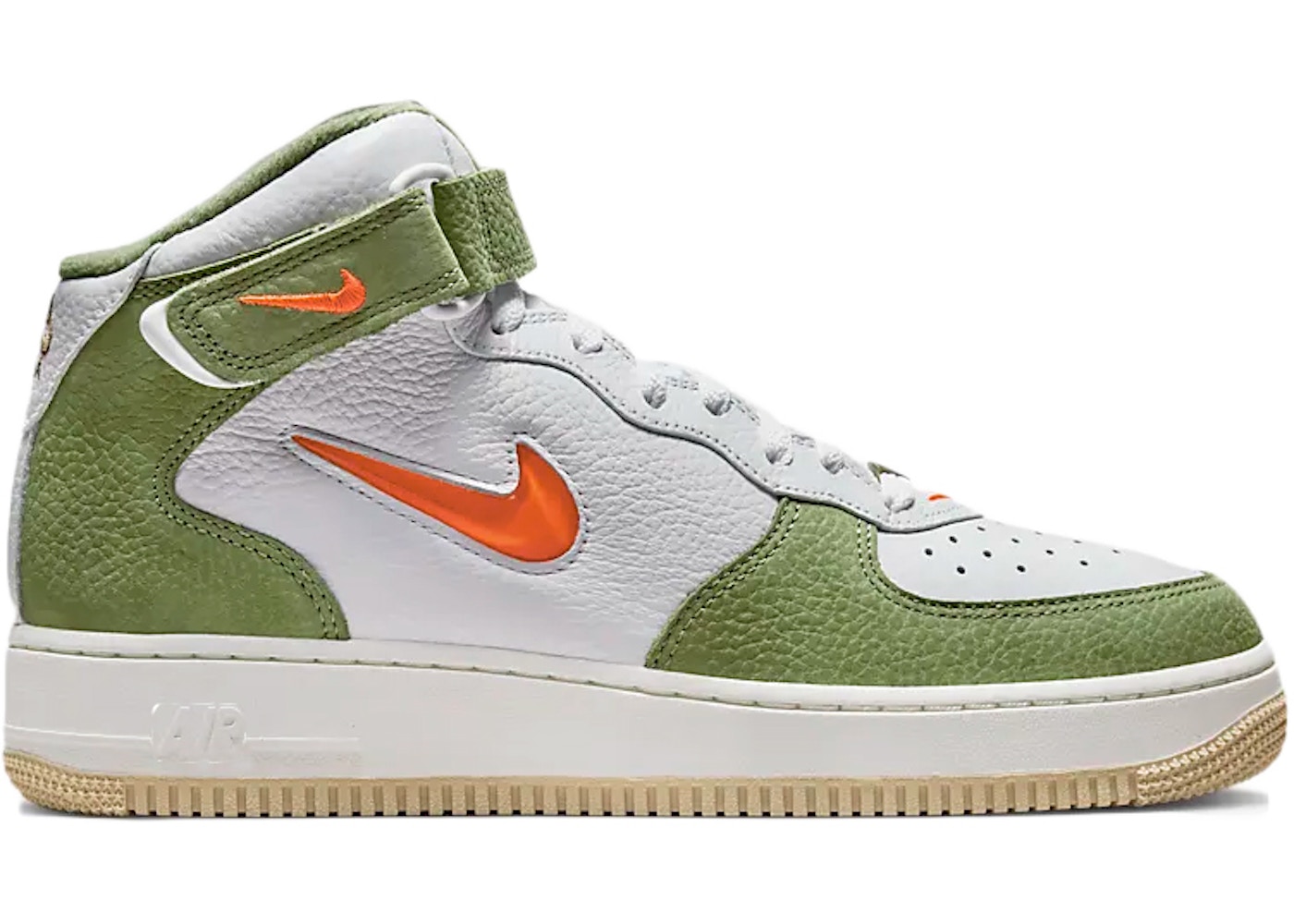 数量限定【1000円クーポン】Nike エアフォース1 ミッド QS \