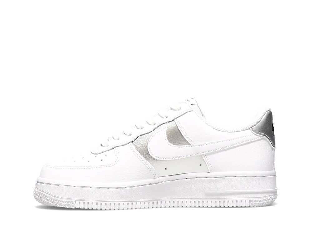 今だけ【1000円クーポン】発行中!!Nike ナイキ ウィメンズ エアフォース1 ロー ホワイト/メタリック シルバー ナイキ DD8959-104 ウィメンズ レディース スニーカー ランニングシューズ 21SN-DD8959-104