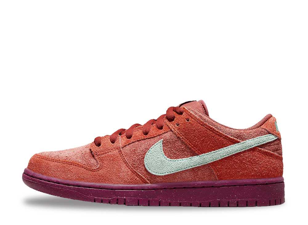 楽天市場】NIKE SB DUNK LOW PRO PREMIUM mystic red/emerald rise