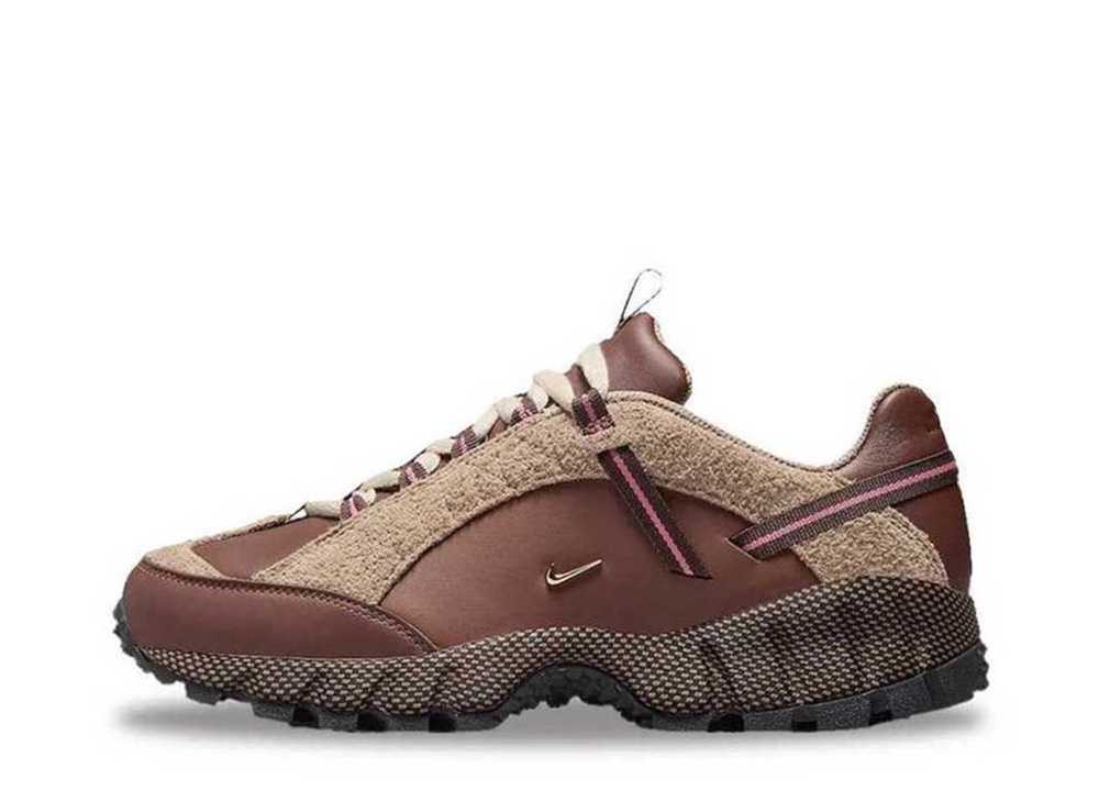 【今なら割引クーポン発行中】!Nike ジャックムス × ナイキ ウィメンズ エアフマラ LX エール ブラウン アンド ゴールド ナイキ DR0420-200 ウィメンズ レディース スニーカー ランニングシューズ 21SN-DR0420-200|HYPE GUARD【公式】店