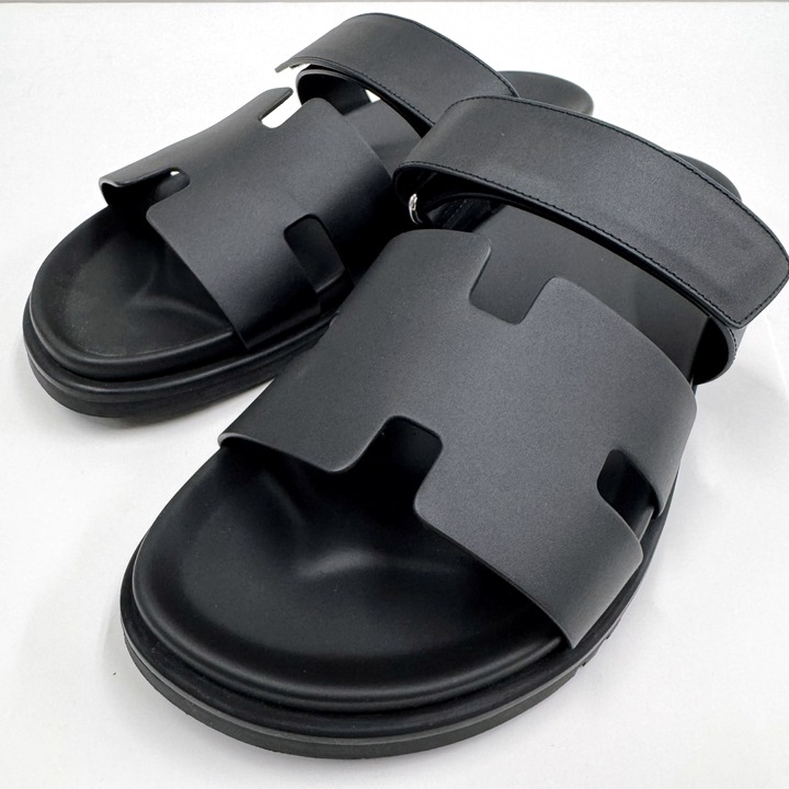 【美品】エルメス リフレックス レザーサンダル パンチングロゴ 黒 43 美品】エルメス リフレックス レザーサンダル パンチングロゴ 黒