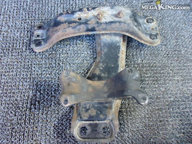 【中古】GC8 インプレッサ アプライド不明 純正 ノーマル ミッションマウント / 2S9-058