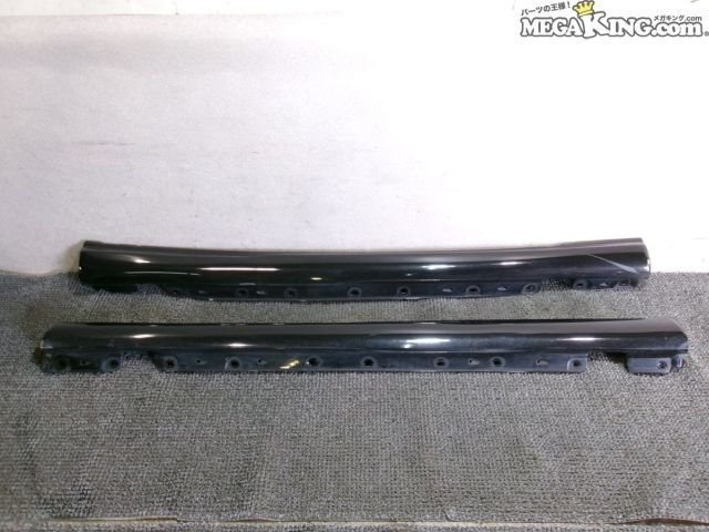 【中古】ベンツ W203 Cクラス 純正 AMG サイドステップ サイドスカート 左右セット A2036902940 A2036902840 / S9-213 26,089円
