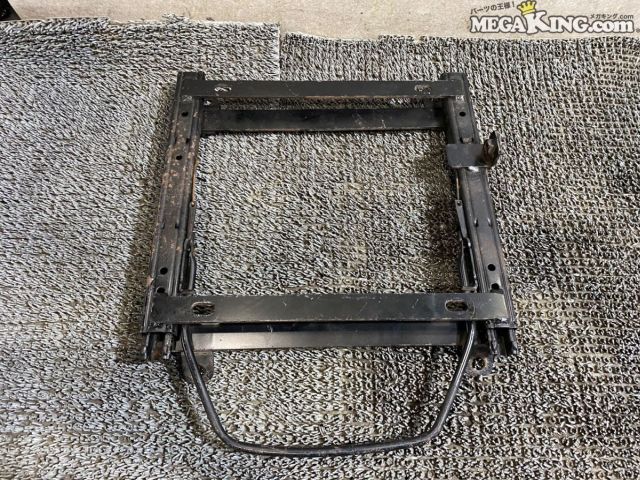 【中古】NA6CE ロードスター JURAN ジュラン セミバケ セミバケット シートレール 底4点止め 右 R001-S NA8C NB6C NB8C 等 / 2T7-608|メガキングドットコム