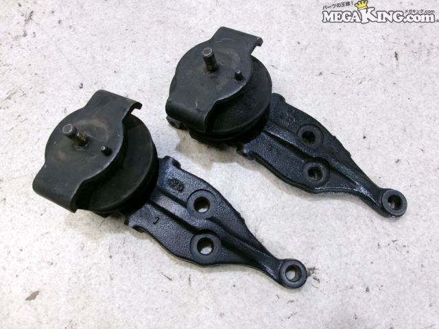 【中古】FD3S RX-7 RX7 純正 ノーマル エンジンマウント ブラケット 付 左右セット 13B ロータリー FD01 39 064 / T3-864