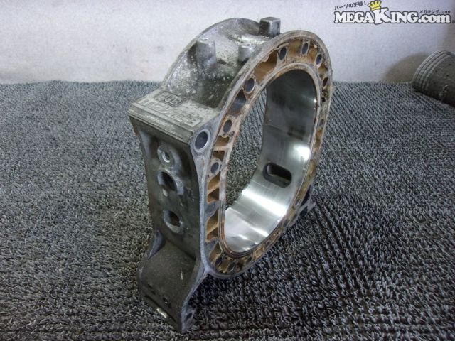【中古】FC3S RX-7 RX7 純正 ノーマル フロント ハウジング F 13B ロータリー / 2S7-1347｜メガキングドットコム 10,417円